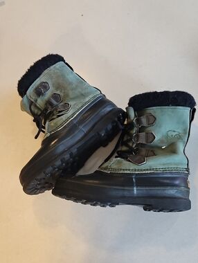 Sorel Alpine Womens Green Leather Snow Boots
